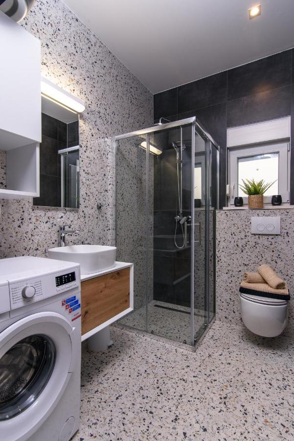 Batinic Apartments Kaštela Eksteriør bilde